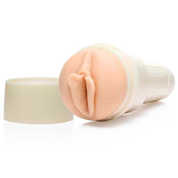 Мастурбатор Fleshlight Girls: Gina Valentina — Stellar со слепка вагины, очень нежный