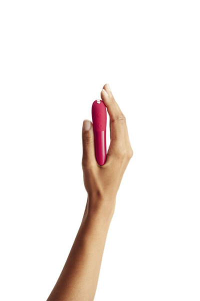 Мощная вибропуля Tango X Cherry Red by We-Vibe, 7 режимов вибрации, 8 уровней интенсивности
